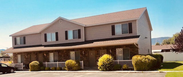 Building Photo - 88 250 N Rental