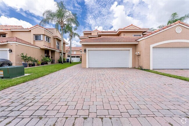 Building Photo - 19160 NW 82nd Cir Ct Rental