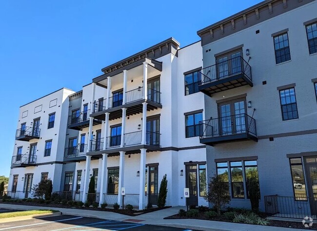 Building Photo - The Lofts at Town Madison