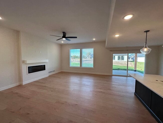 Photo - 5317 Makana Ln