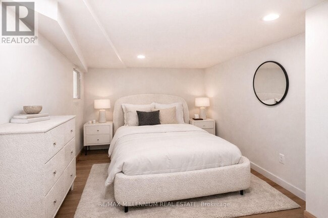 Photo - 533 Beresford Ave