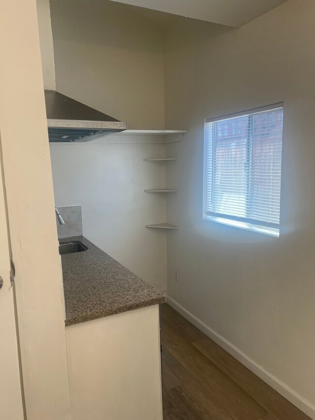 Photo - 3853 Bentley Ave Unidad 1