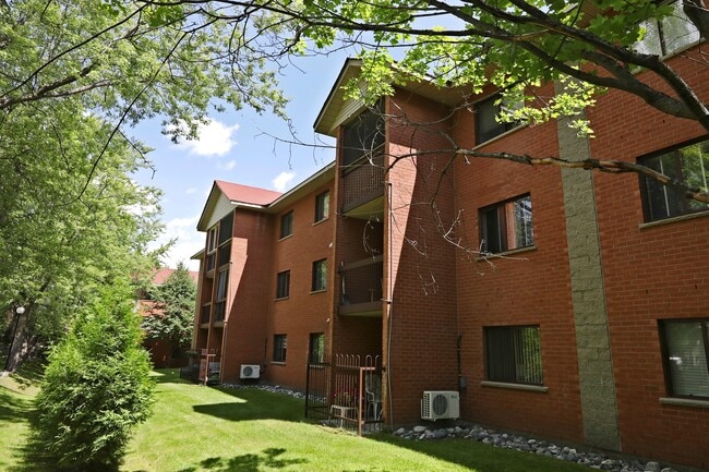 Photo - Westmount Villa 1