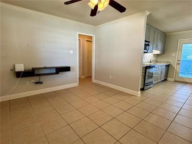 Photo - 6569 Center St