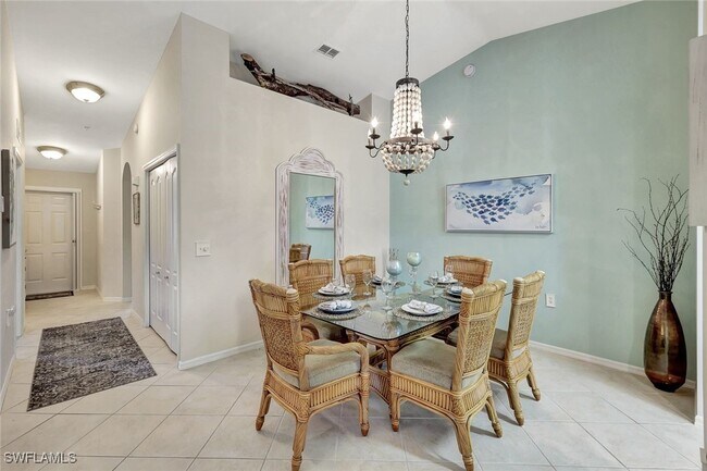 Building Photo - 2885 Cypress Trace Cir Unit 9-203