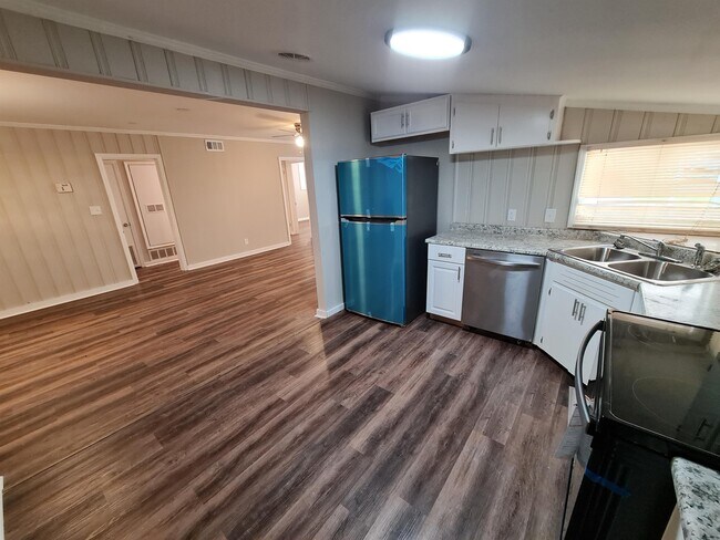 Photo - 1341 Adrian Ln