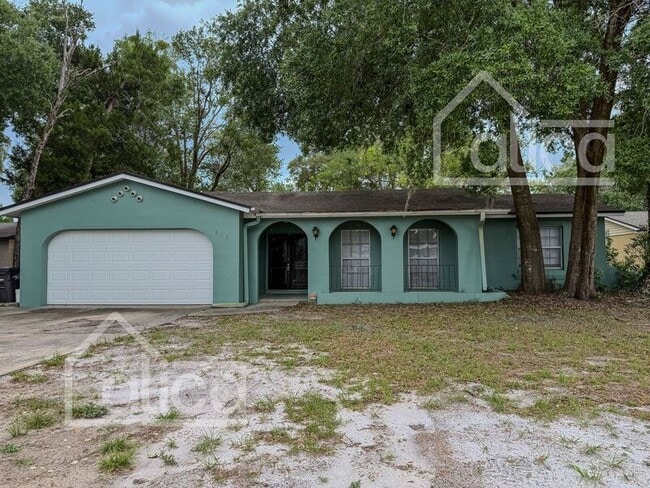 Photo - 858 Bishop Dr