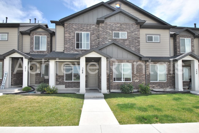 Building Photo - Conveniently Located North Logan Village Townhome | Near Utah State and Hospitals