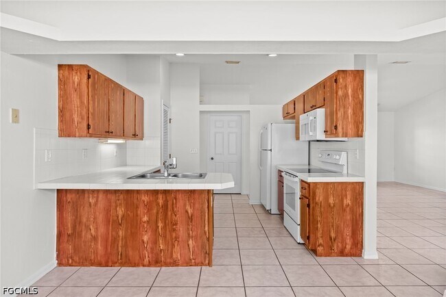 Photo - 1425 SW 10th St