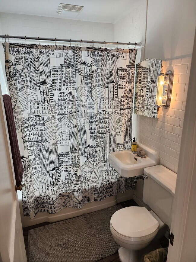 Photo - 954 S Wilder St