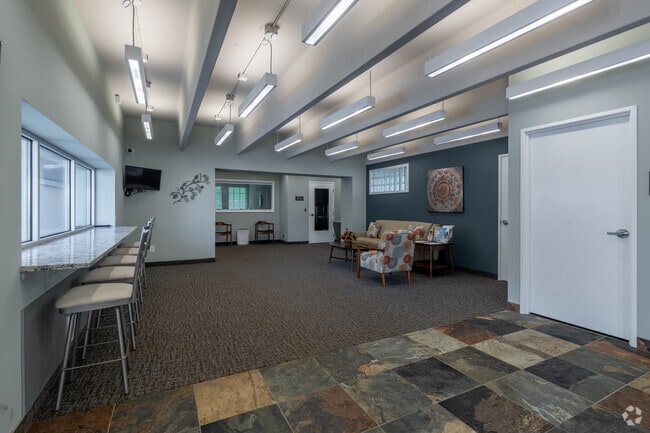 Leasing Office