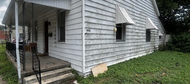 Photo - 233 N 11th St