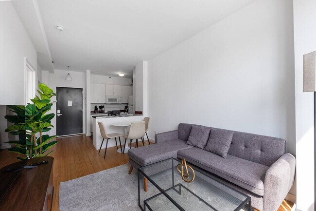 Photo - 17 St Marks Pl Unit SI ID1604394P