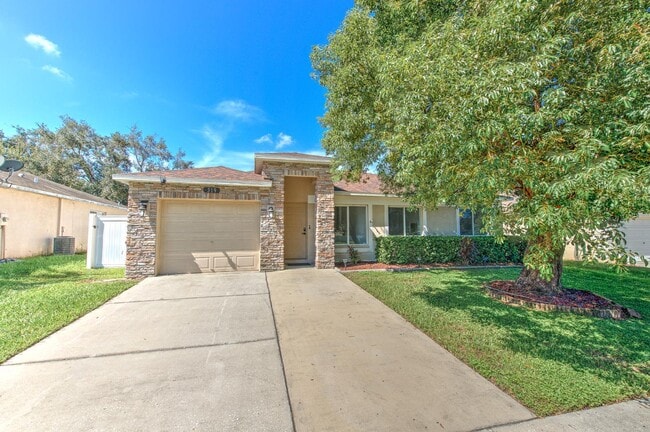 319 Abigail Rd