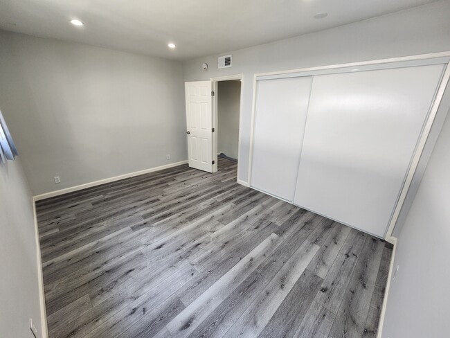 Photo - 12744 Moorpark St Unidad 3