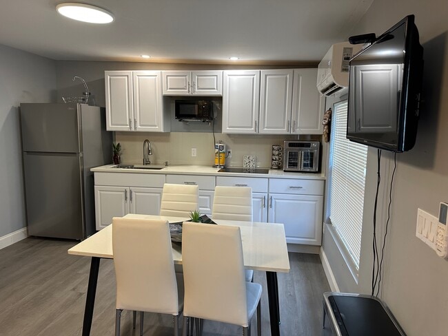 Photo - 493 Castle Dr Unit 493B