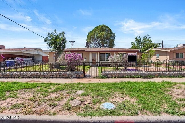 Photo - 5736 Sun Valley Dr