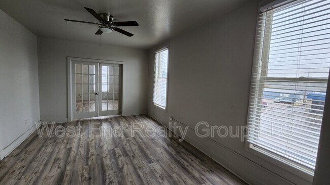Photo - 105 S Harriet Ave Unit 4