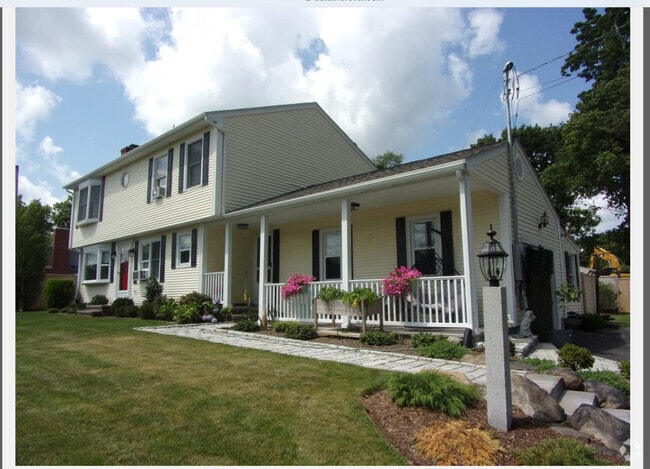 Building Photo - 647 Frenchtown Rd Rental