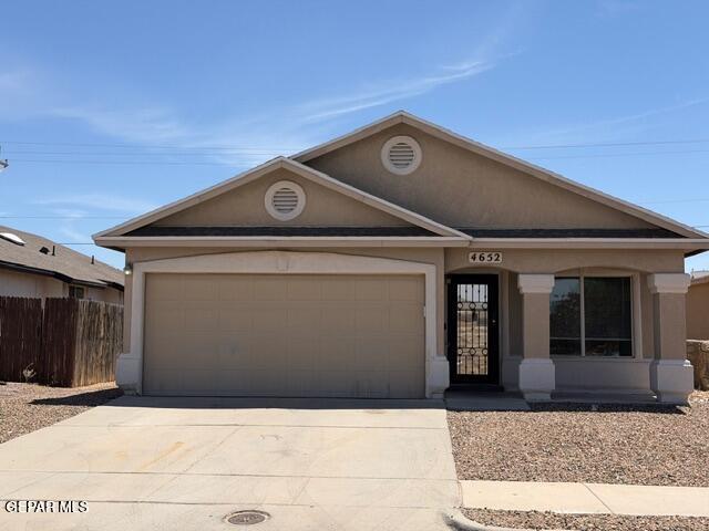 Building Photo - 4652 Lorenzo Ponce Dr