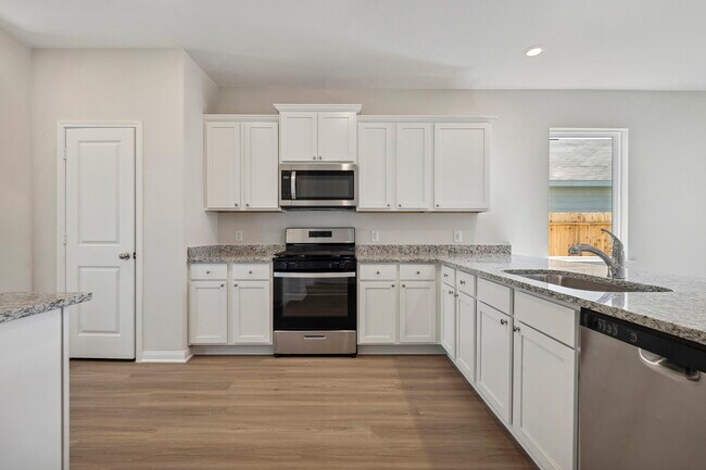 Photo - 341 Tejas Trl