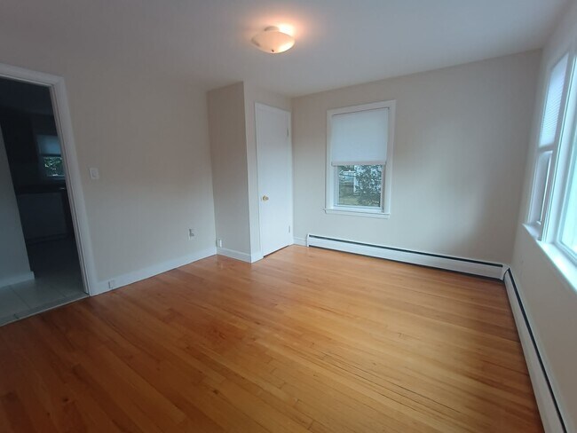 459 Appleton St