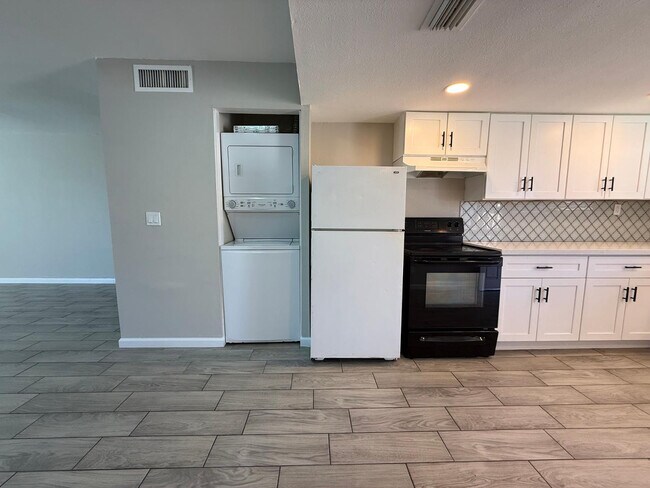 Photo - 3302 W Loma Ln Unit 3
