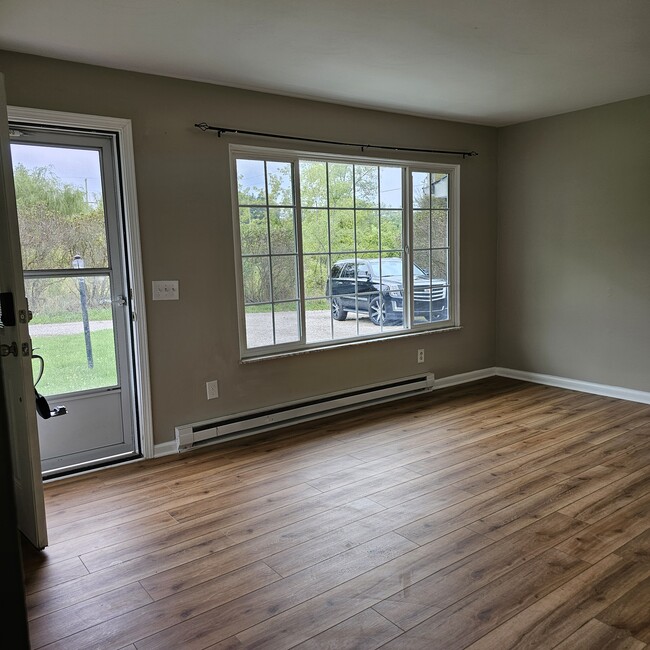 Photo - 2931 Spring Hill Dr