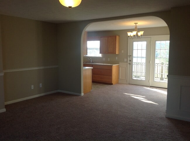 1605 Joel Dr