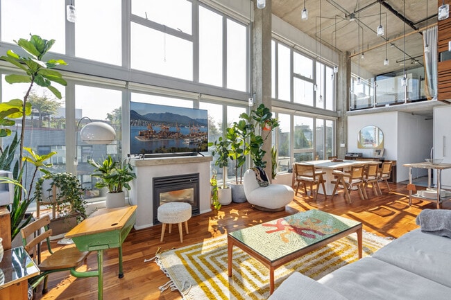 Photo - 289 Alexander St Unit ID1051908P