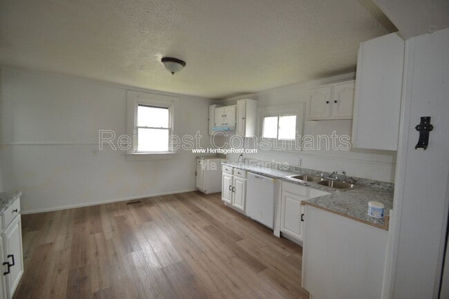 Photo - 3321 Carlisle Ave
