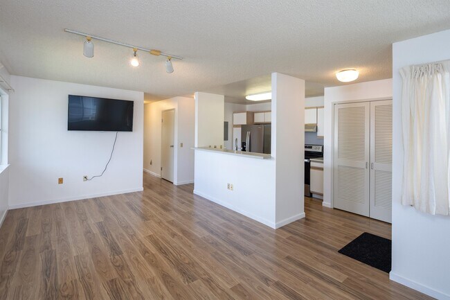 Photo - 95-1063-1063 Kaapeha St