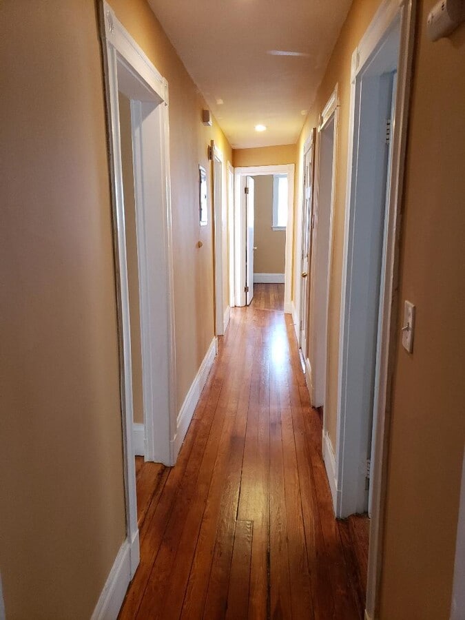 hardwood floors throughout unit - 105 Draper St Unit #1