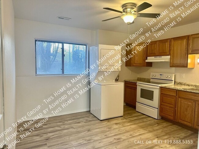 Photo - 1120 Yuma St Unit B