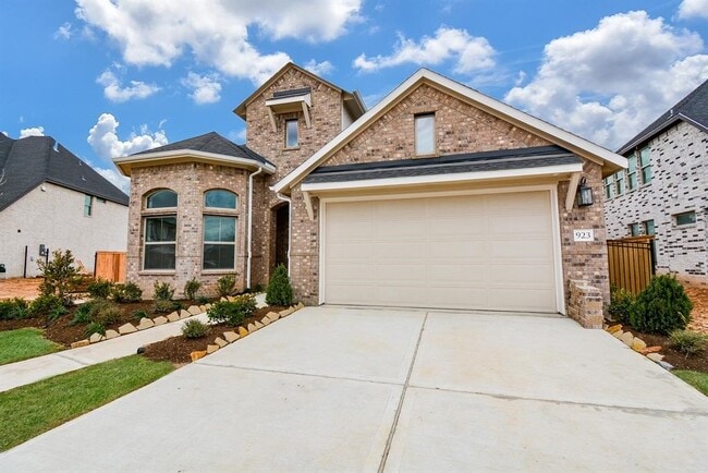 Photo - 923 Orange Zest Ln