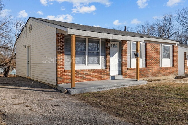 Photo - 10432 Royal Dr