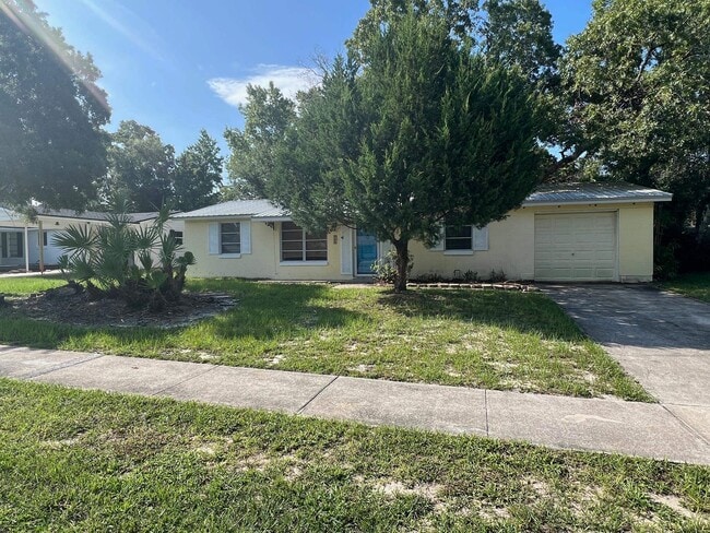 Building Photo - 241 Shores Blvd Rental