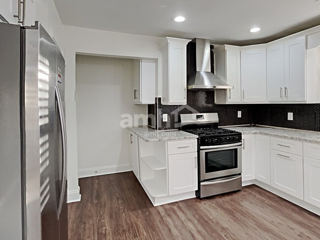 Photo - 2760 Woodbine Hill Way