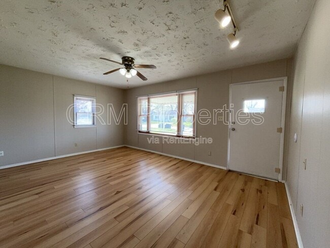 Photo - 1020 E Fischer St