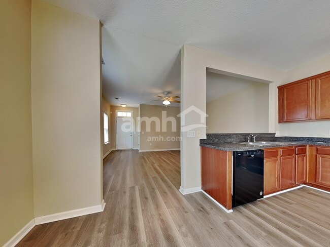 Photo - 30 Valley Oak Dr