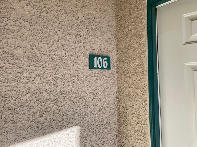 Photo - I bed 1 bath condo