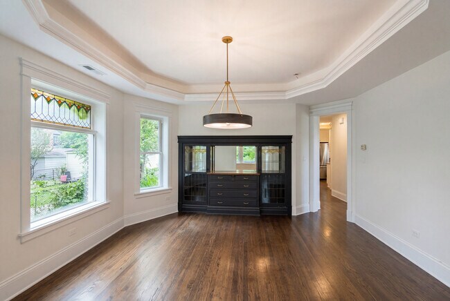 Photo - 511 S Lombard Ave