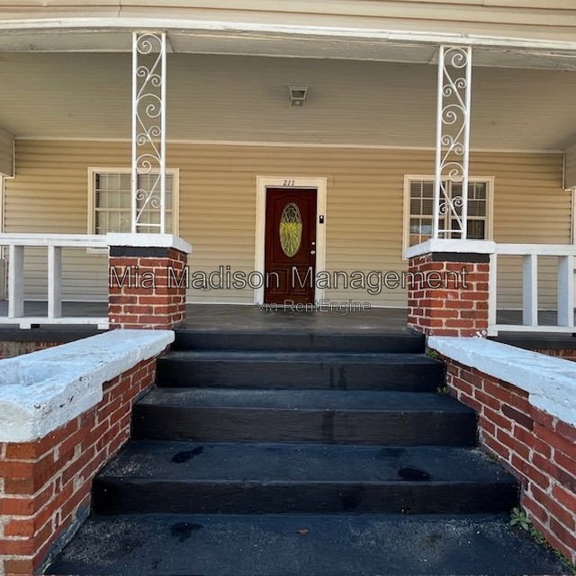 Photo - 211 W 59th St