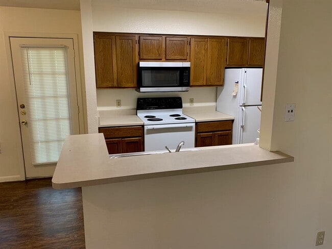 Photo - 8812 Schick Rd