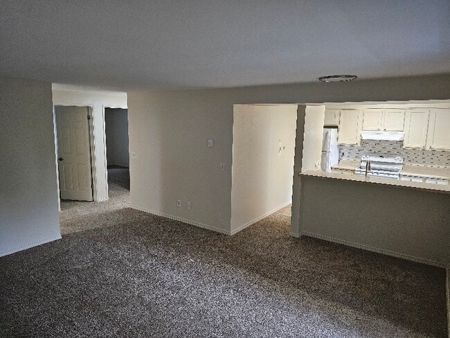 Photo - 13716 15th Ave NE Unidad 202