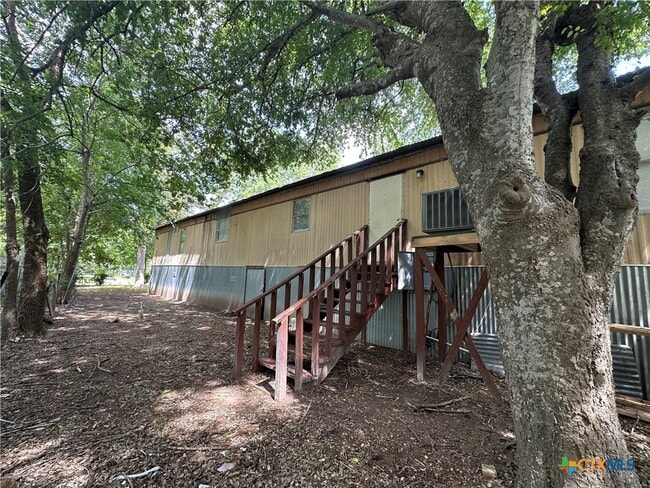 311 Meadow Lake Dr