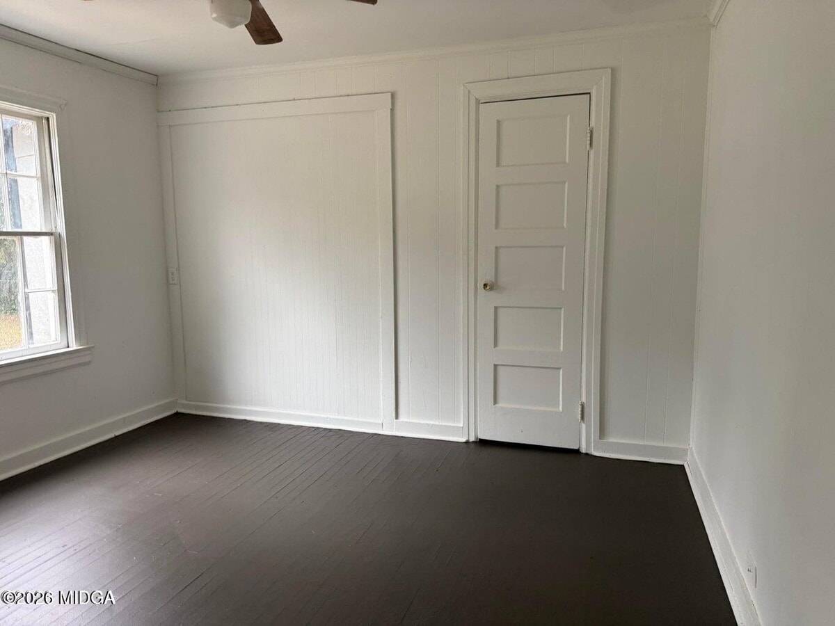 Photo - 1260 Auburn Dr