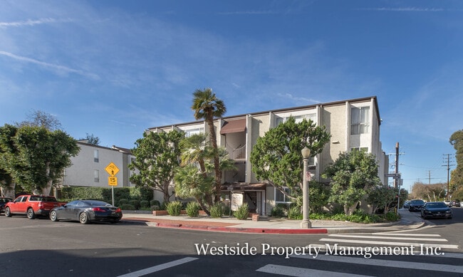 Building Photo - 5751 Camellia Ave Rental