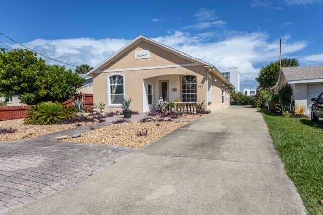 Photo - 497 Grandview Ave