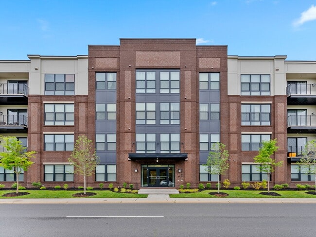 Stylish Townhome in Sought-After Ashburn L... - Stylish Townhome in Sought-After Ashburn L... Unit Apt 107